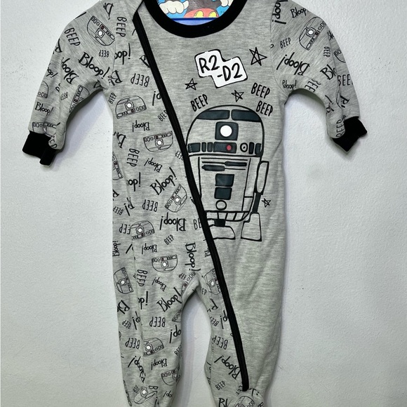 Star Wars R2-D2 footed sleeper diagonal zipper - Picture 1 of 3